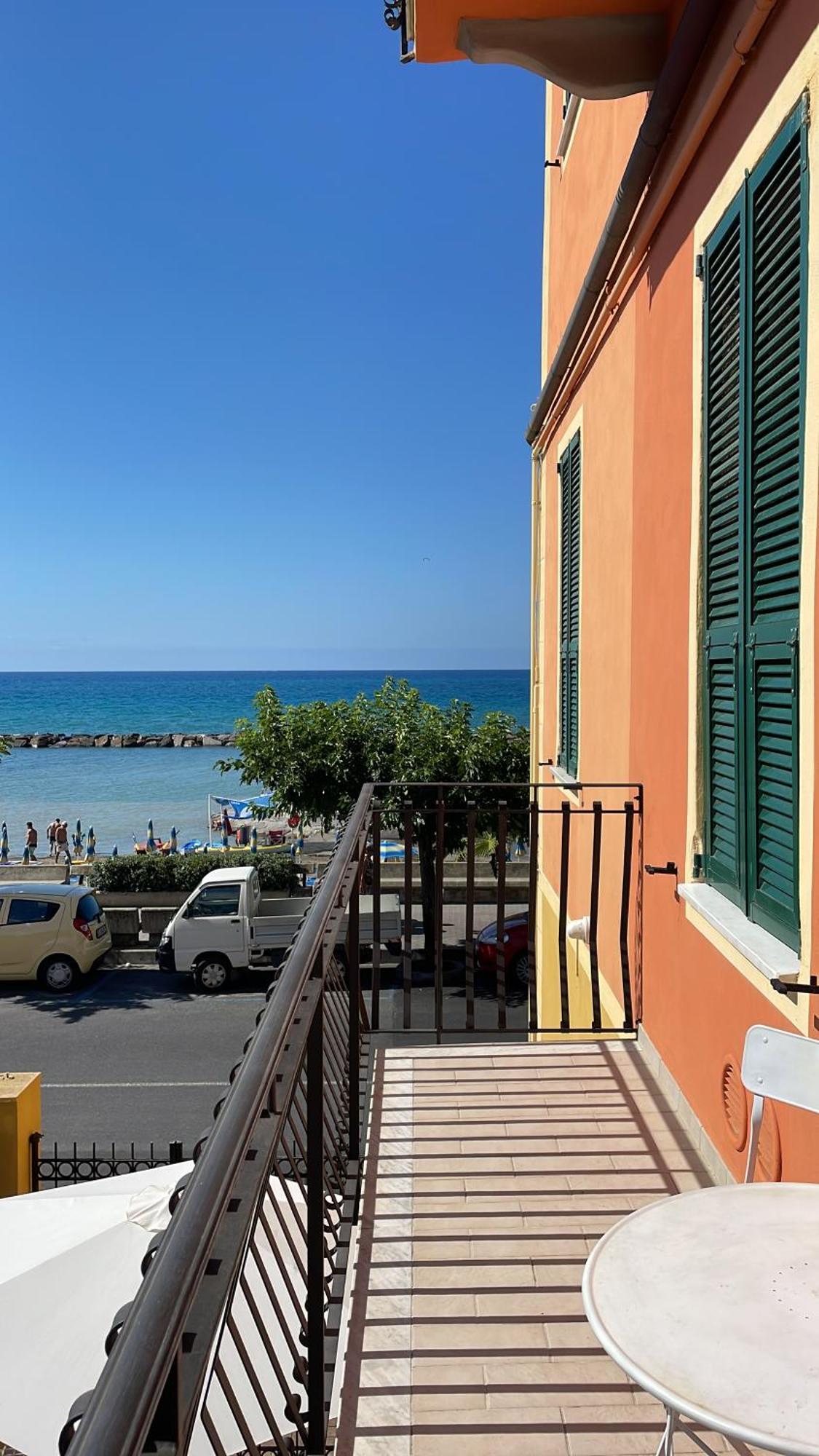 Apartament Casa Del Cardinale Santo Stefano al Mare Zewnętrze zdjęcie