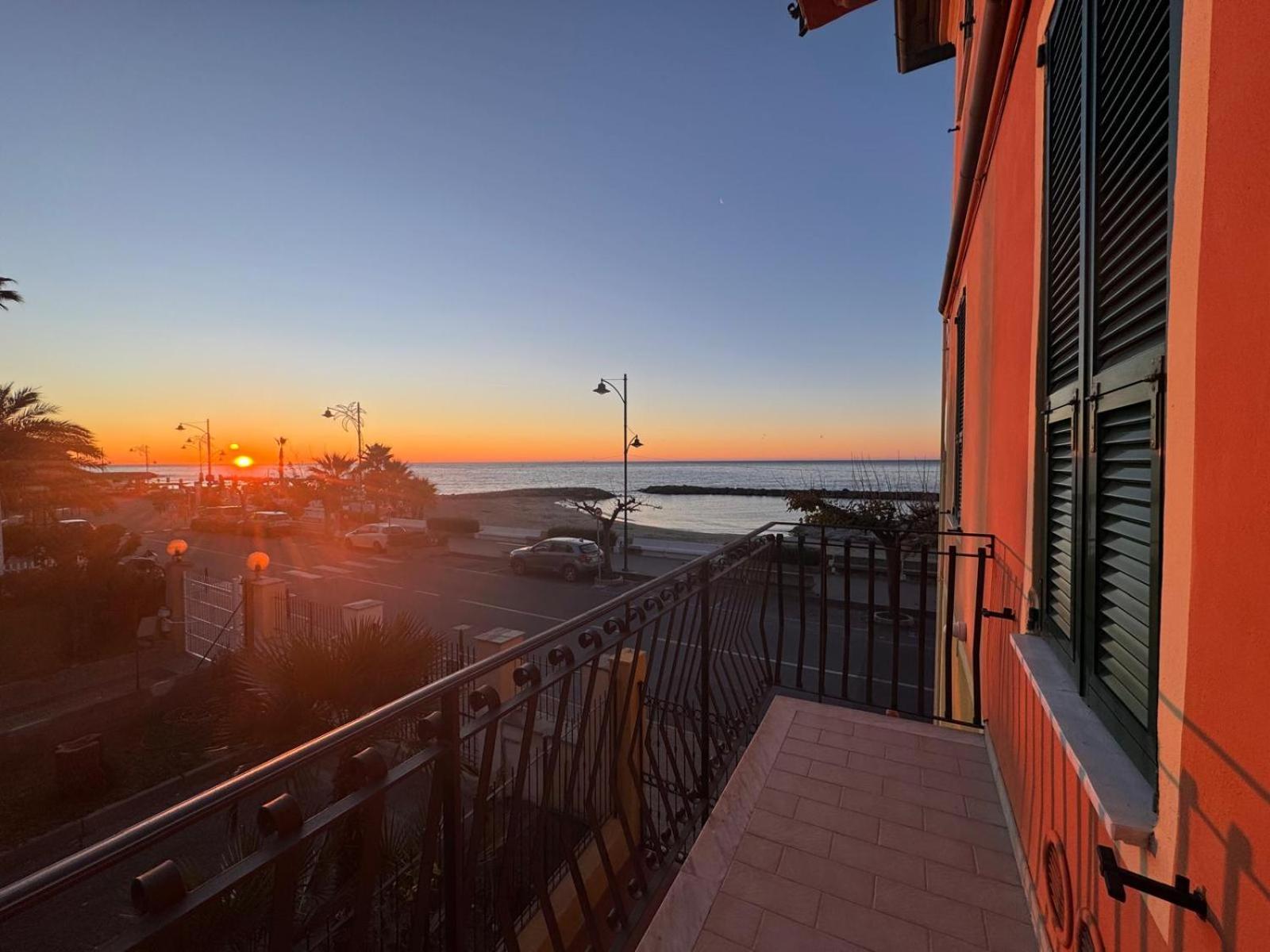 Apartament Casa Del Cardinale Santo Stefano al Mare Zewnętrze zdjęcie