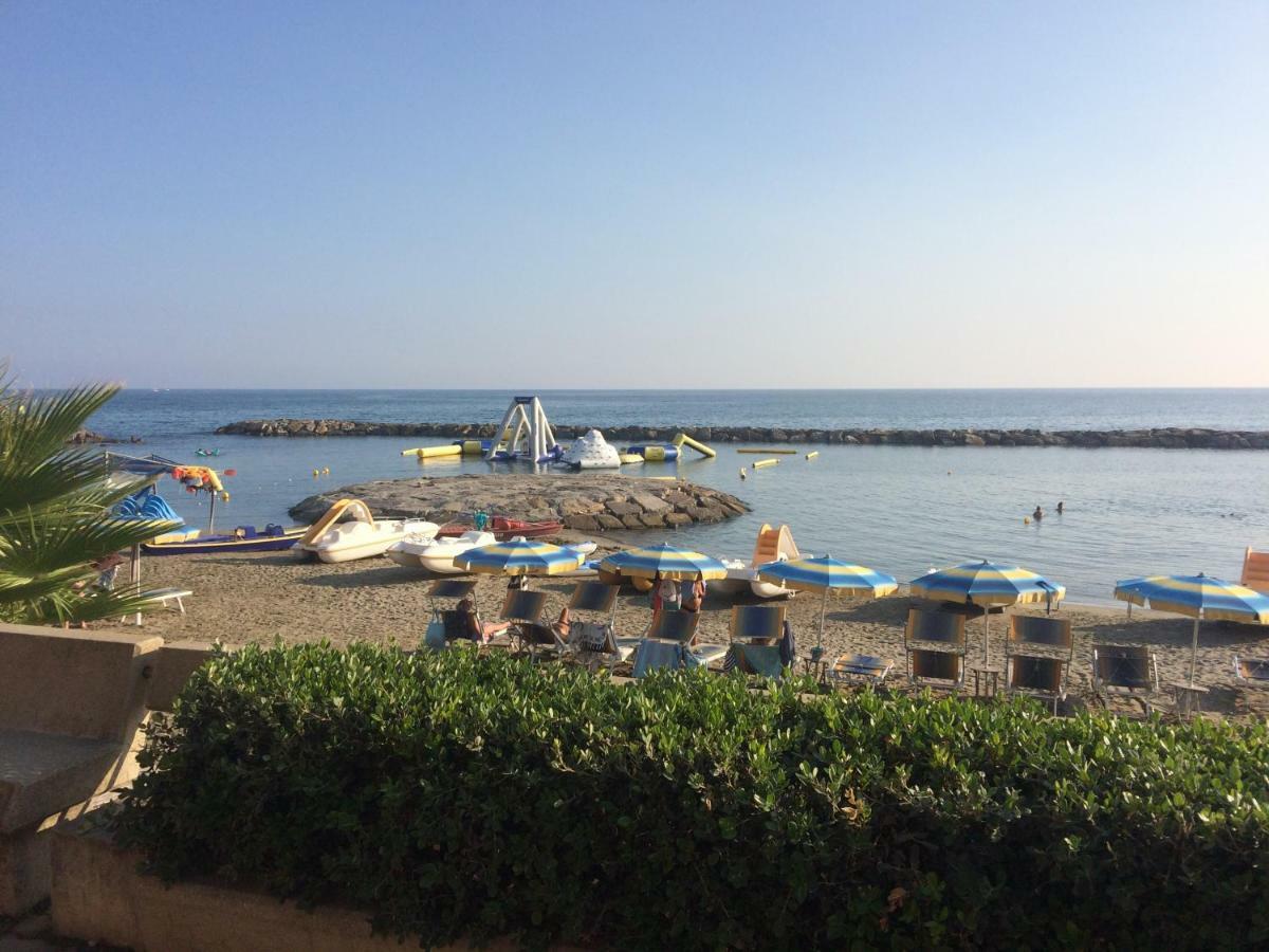 Apartament Casa Del Cardinale Santo Stefano al Mare Zewnętrze zdjęcie